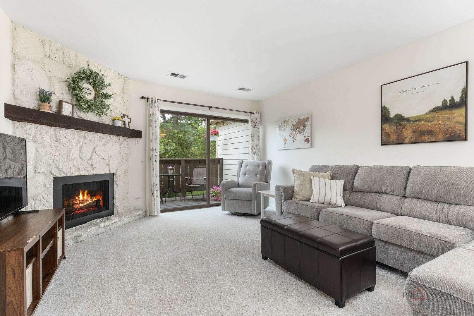 823 E Coach Road 6