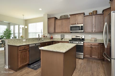 Tiny photo for 980 Prescott Lane, Pingree Grove, IL 60140 (MLS # 12711545)