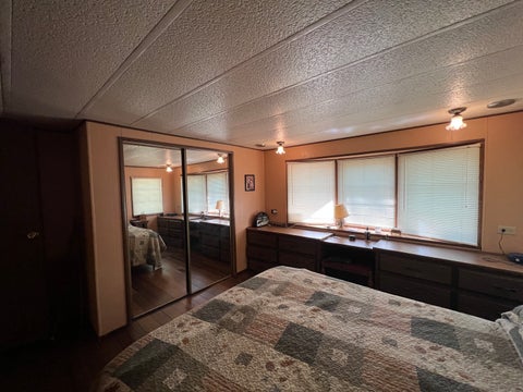 Tiny photo for 530 Marina Circle, Creal Springs, IL 62922 (MLS # 12747459)