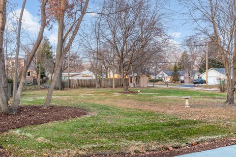Tiny photo for 102 W Potomac Avenue, Lombard, IL 60148 (MLS # 12526038)