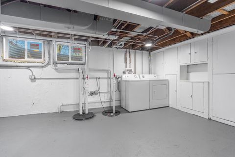 Tiny photo for 102 W Potomac Avenue, Lombard, IL 60148 (MLS # 12526038)