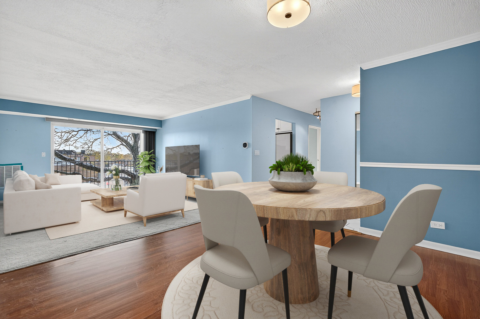 500 W Huntington Commons Road 253