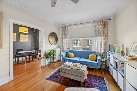 Tiny photo for 433 N Lombard Avenue #3, Oak Park, IL 60302 (MLS # 12548782)