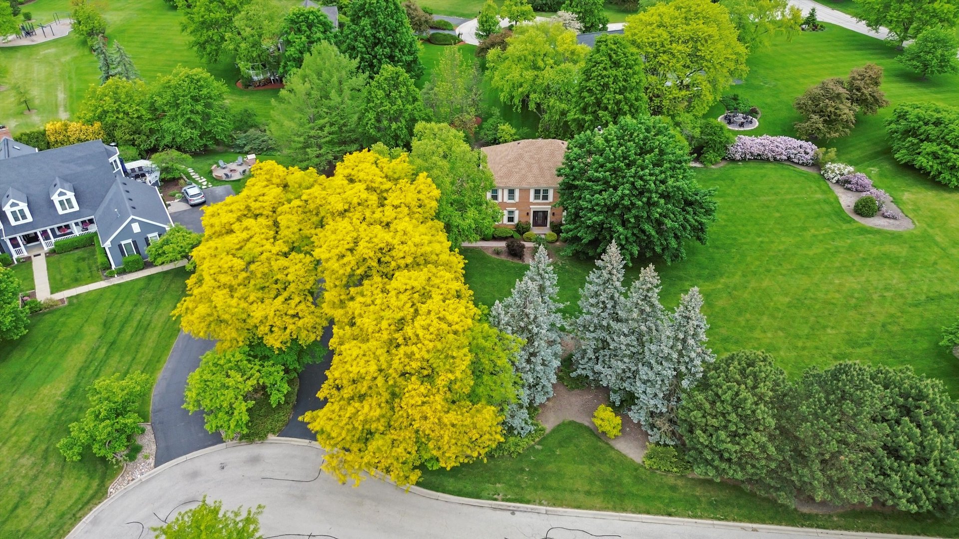 22528 W Thornbury Court