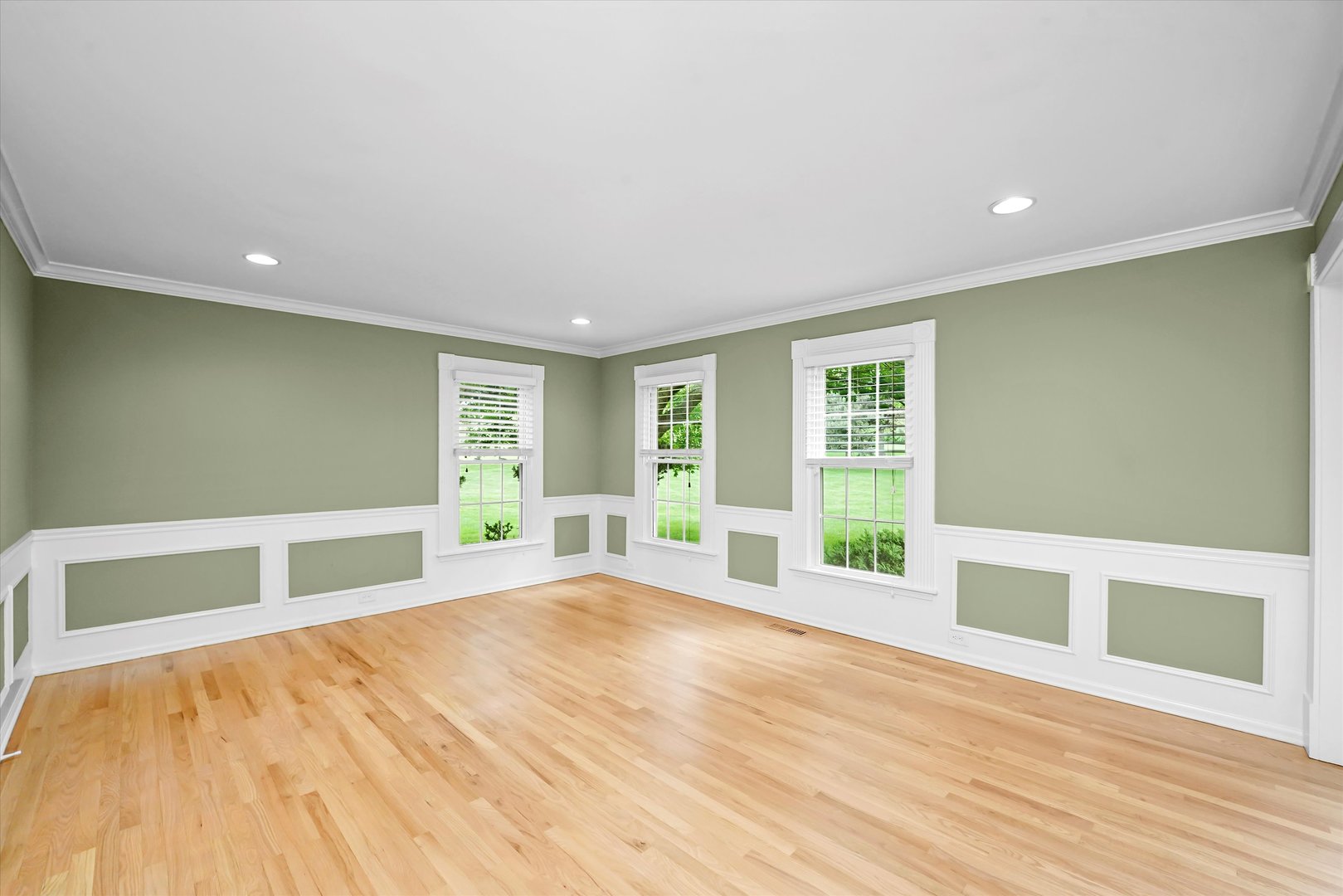 22528 W Thornbury Court