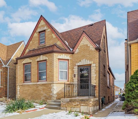 Photo of 2935 N Mango Avenue, Chicago, IL 60634 (MLS # 12541601)
