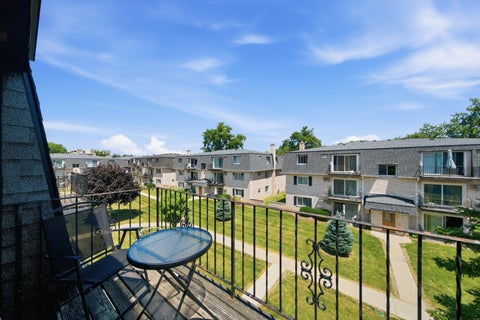 Tiny photo for 1311 N Baldwin Court #3A, Palatine, IL 60074 (MLS # 12775071)