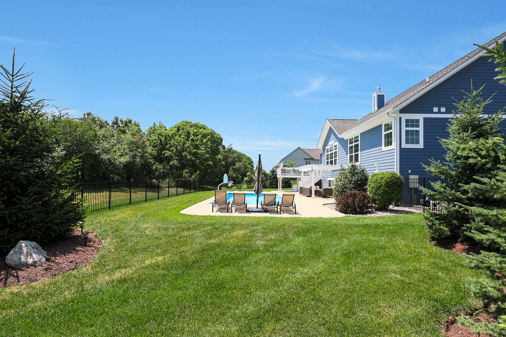 875 Reserve Drive