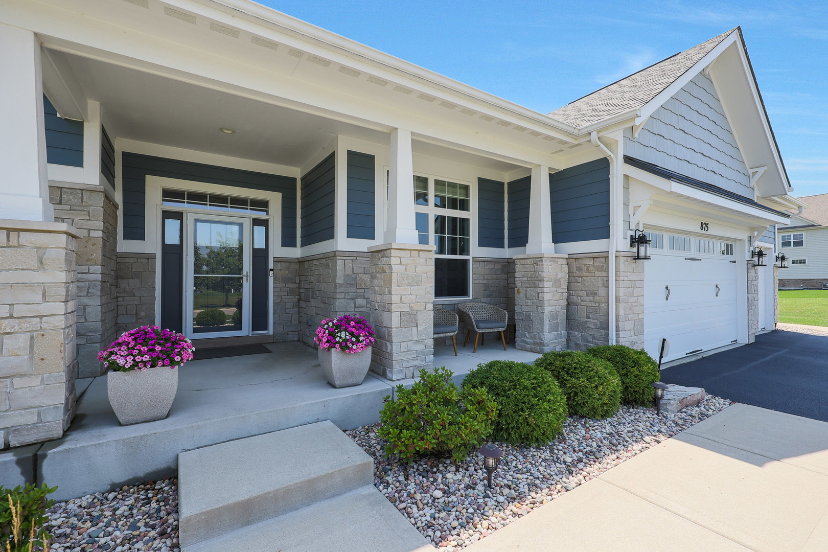 875 Reserve Drive