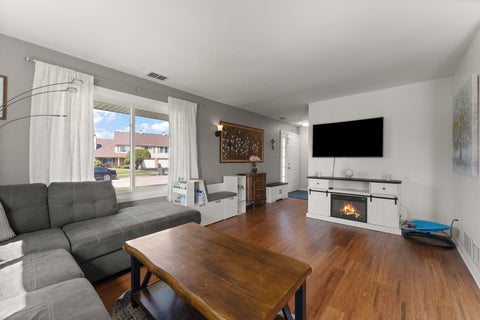 Tiny photo for 9315 W 142nd Street #102, Orland Park, IL 60462 (MLS # 12750533)