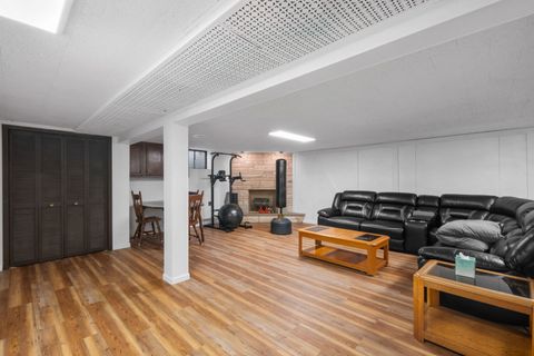 Tiny photo for 23 S Wildwood Drive, Prospect Heights, IL 60070 (MLS # 12605758)