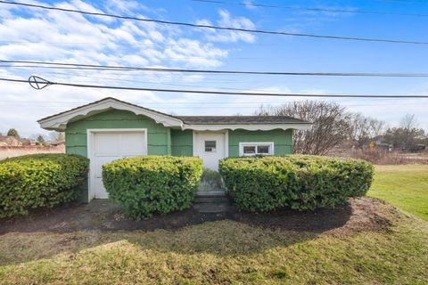 Tiny photo for 23 S Wildwood Drive, Prospect Heights, IL 60070 (MLS # 12605758)
