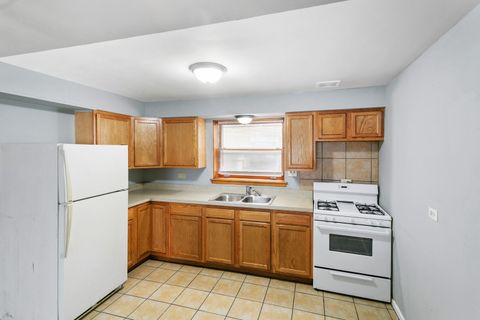 Tiny photo for 805 N 22nd Avenue #1, Melrose Park, IL 60160 (MLS # 12492604)