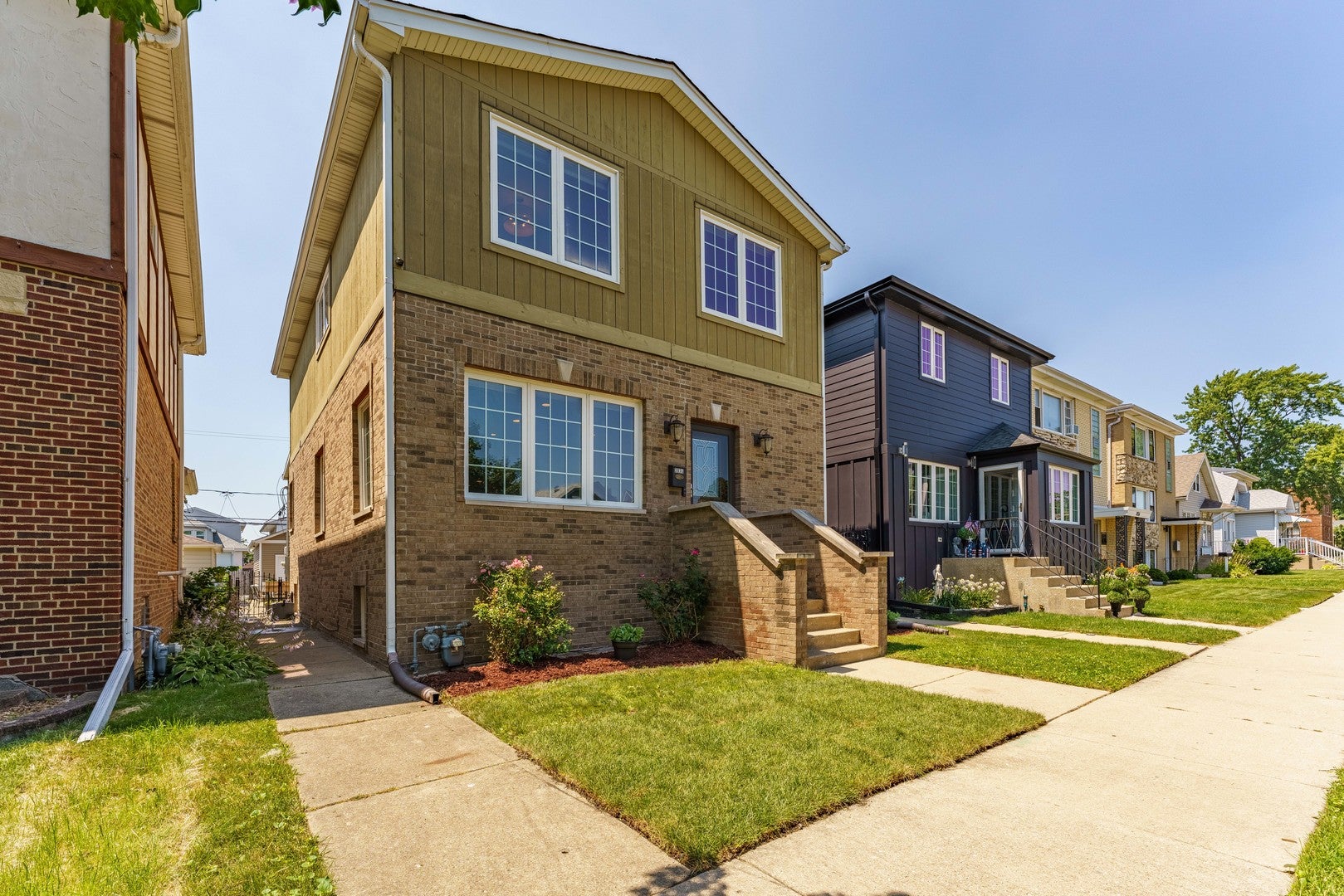 2030 N 72nd Court