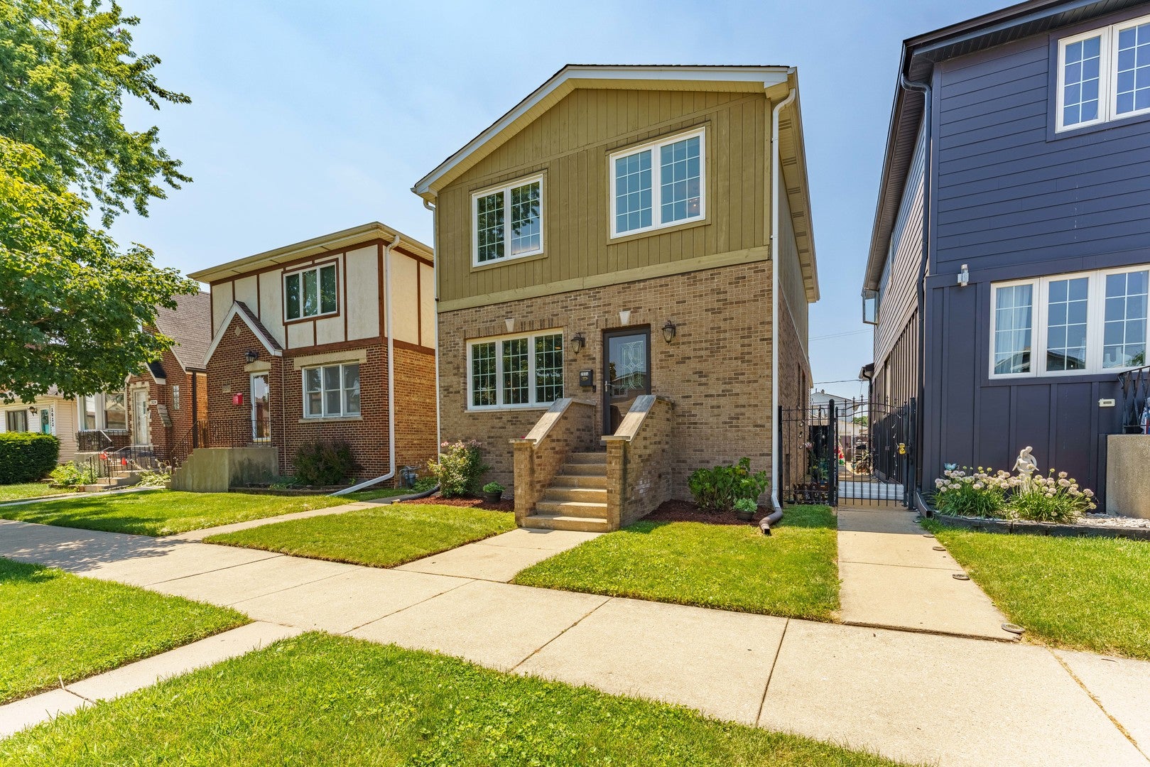 2030 N 72nd Court