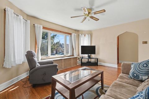 Tiny photo for 3836 Home Avenue, Berwyn, IL 60402 (MLS # 12596111)