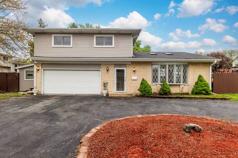 Tiny photo for 409 Hillcrest Lane, Lombard, IL 60148 (MLS # 12633489)