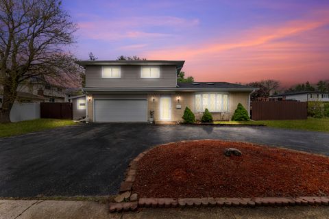 Photo of 409 Hillcrest Lane, Lombard, IL 60148 (MLS # 12633489)