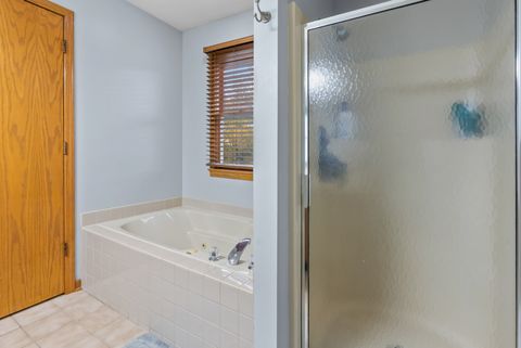 Tiny photo for 356 Ash Court, DeKalb, IL 60115 (MLS # 12501842)