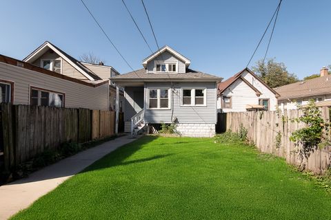 Tiny photo for 10813 S Eggleston Avenue, Chicago, IL 60628 (MLS # 12488706)