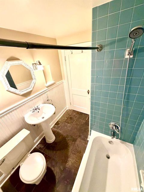 Tiny photo for 2316 EAST Street, Davenport, IA 52803 (MLS # QC4269534)