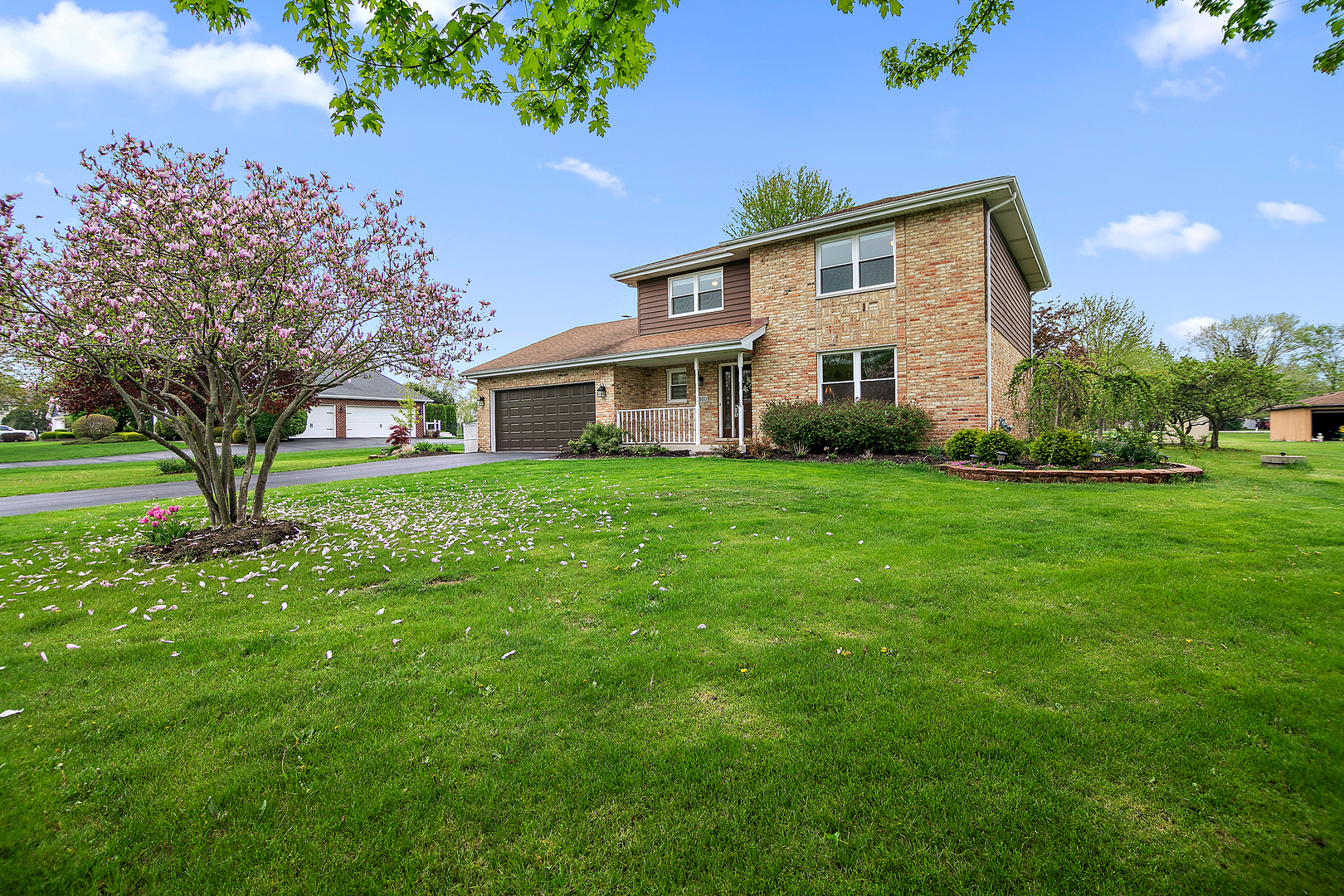 2800 Abbington Drive