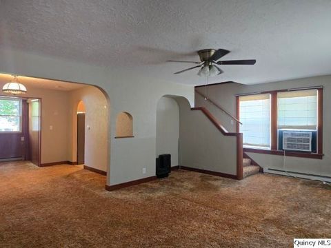 Tiny photo for 417 N Washington Street, Carthage, IL 62321 (MLS # 12457536)