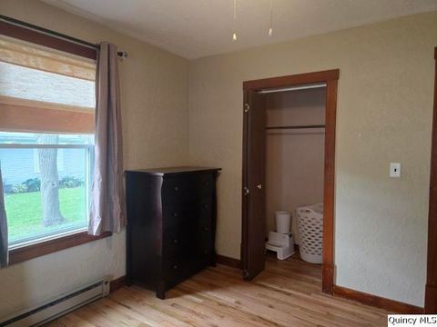 Tiny photo for 417 N Washington Street, Carthage, IL 62321 (MLS # 12457536)