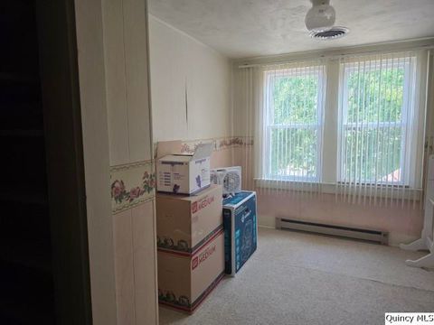 Tiny photo for 417 N Washington Street, Carthage, IL 62321 (MLS # 12457536)
