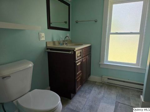 Tiny photo for 417 N Washington Street, Carthage, IL 62321 (MLS # 12457536)
