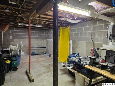 Tiny photo for 417 N Washington Street, Carthage, IL 62321 (MLS # 12457536)