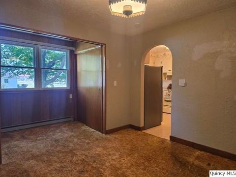 Tiny photo for 417 N Washington Street, Carthage, IL 62321 (MLS # 12457536)
