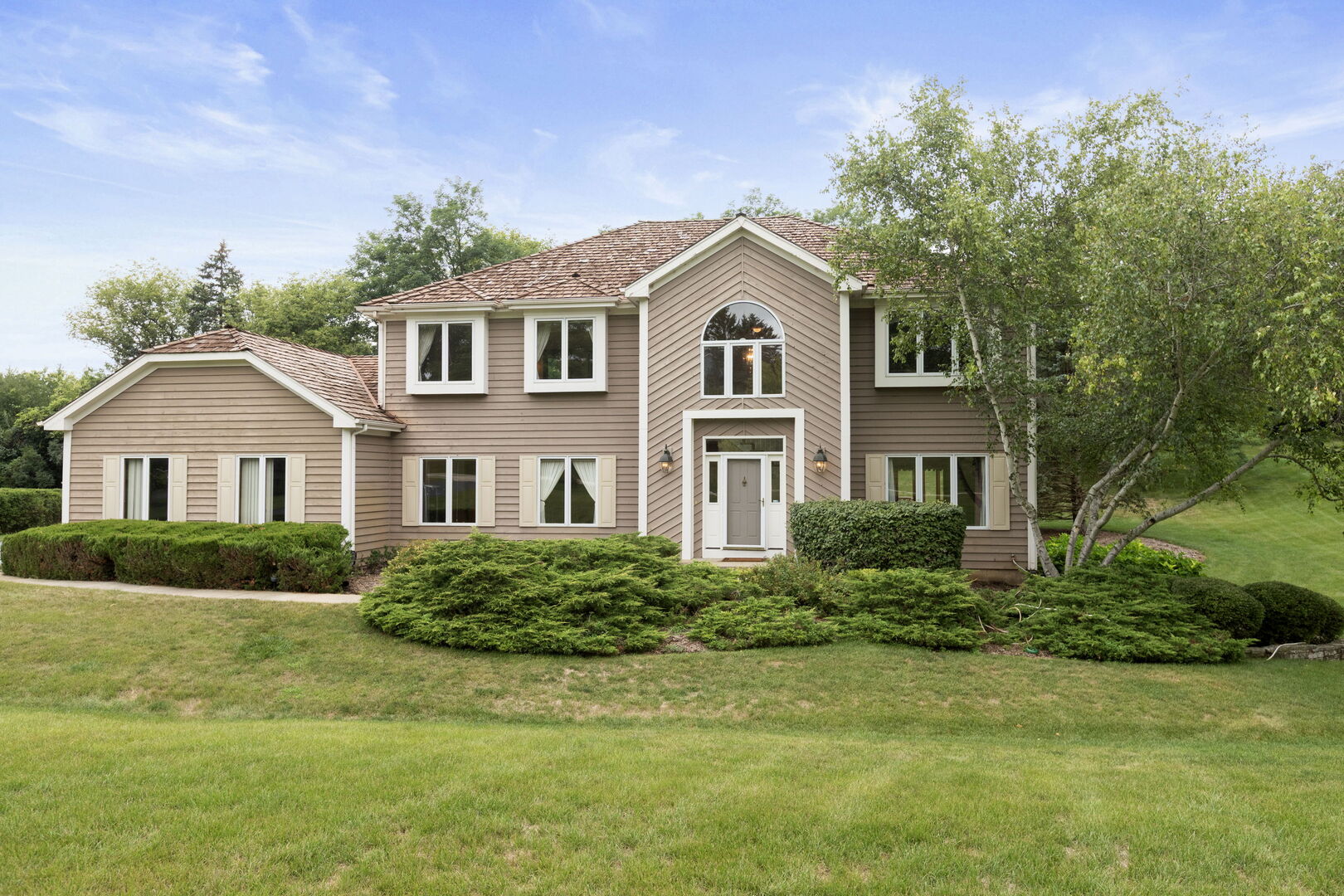 25410 N Cayuga Trail