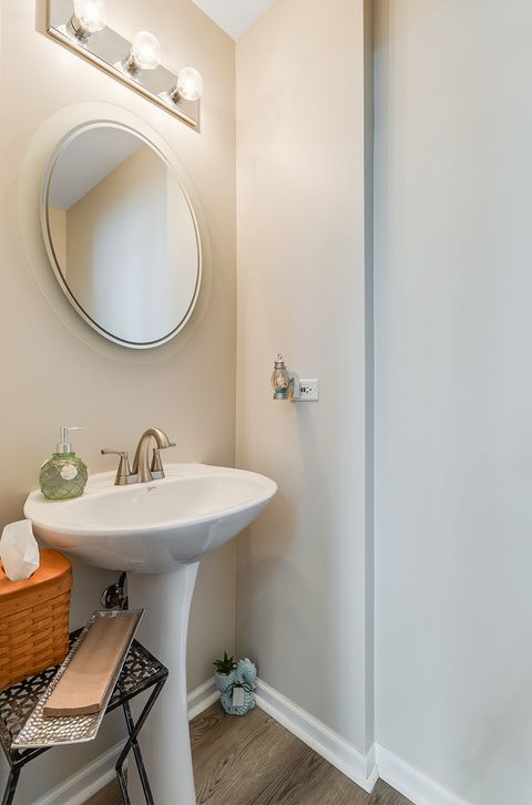 Tiny photo for 1825 Parkside Drive, Shorewood, IL 60404 (MLS # 12667192)