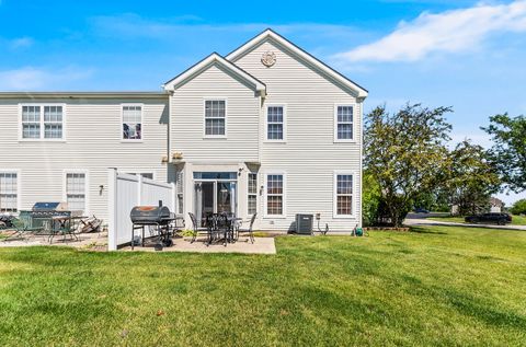 Tiny photo for 1825 Parkside Drive, Shorewood, IL 60404 (MLS # 12667192)