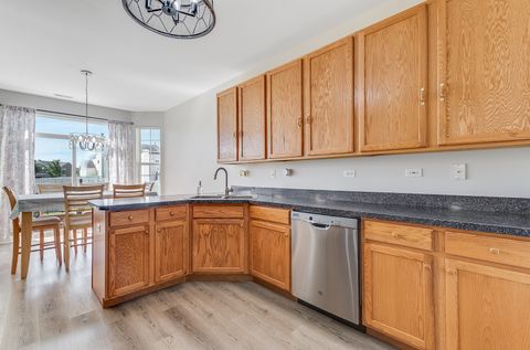 Tiny photo for 1825 Parkside Drive, Shorewood, IL 60404 (MLS # 12667192)