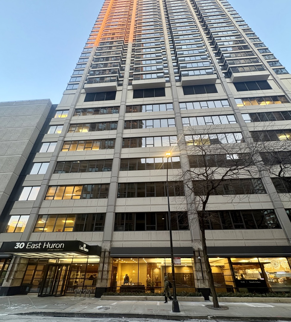 30 E Huron Street 3601