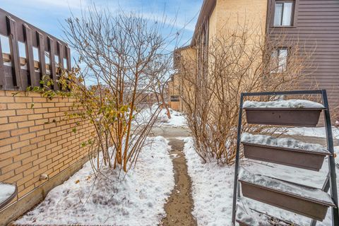 Tiny photo for 6174 KNOLL LANE Court #101, Willowbrook, IL 60527 (MLS # 12530606)