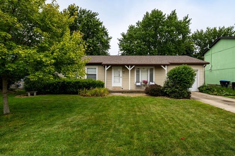 Tiny photo for 7 Cedar Court, Bloomington, IL 61701 (MLS # 12707700)