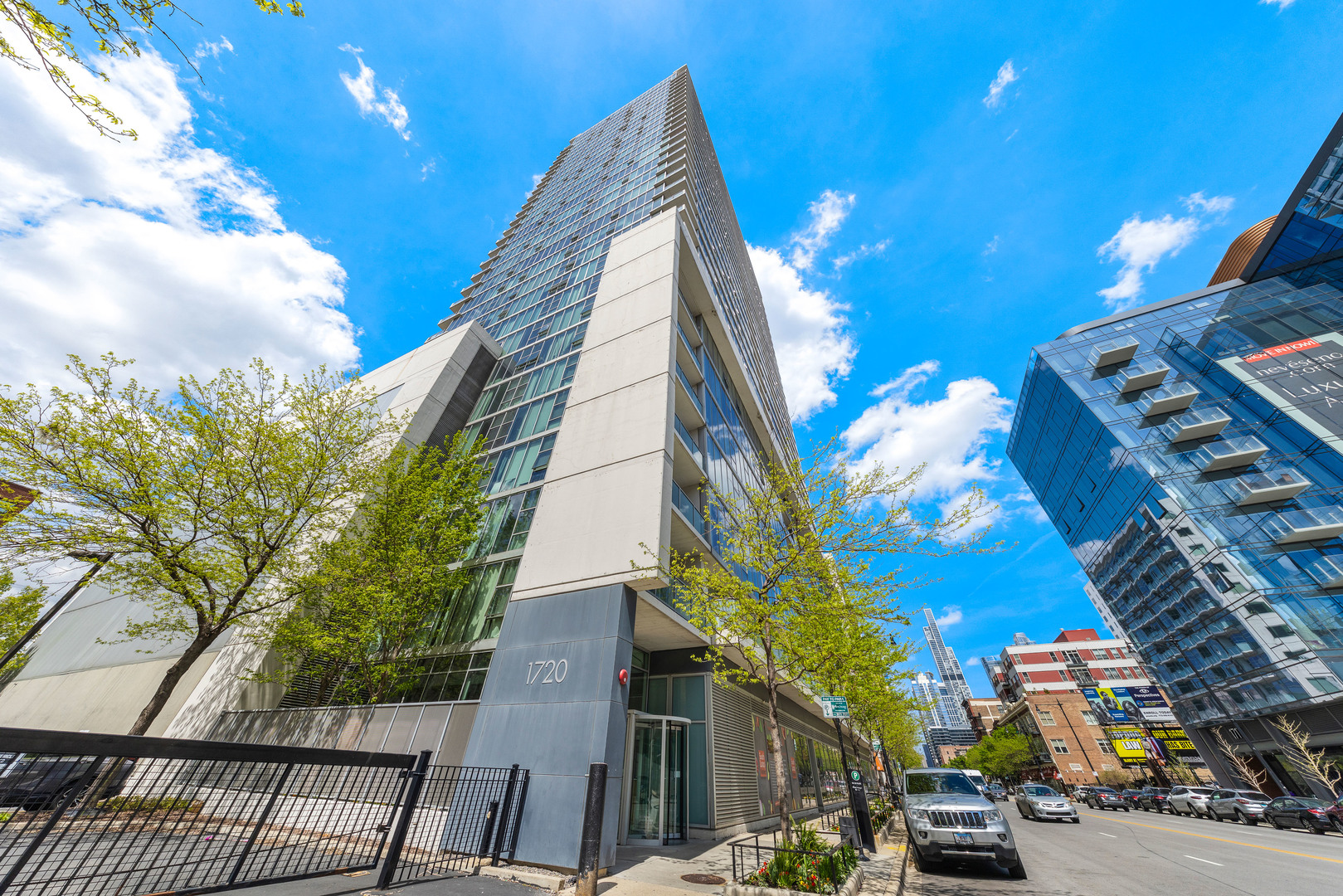 1720 S Michigan Avenue 2404