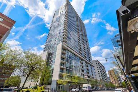 Photo of 1720 S Michigan Avenue #2404, Chicago, IL 60616 (MLS # 12632735)
