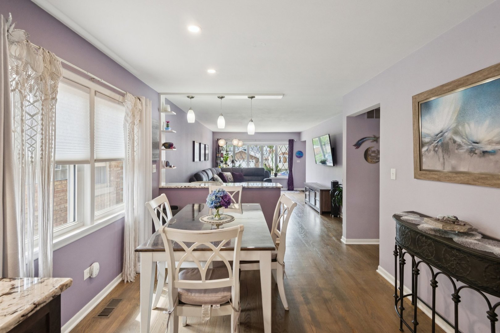 3227 N Pioneer Avenue