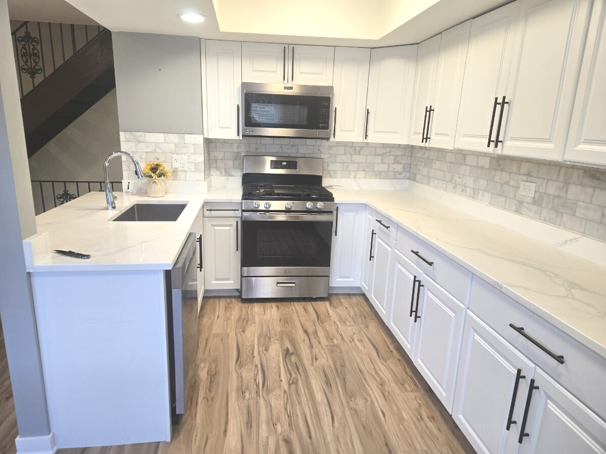 360 Inverrary Lane