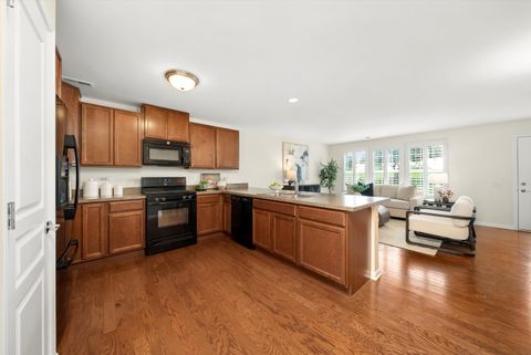 Tiny photo for 621 Pleasant Drive, Shorewood, IL 60404 (MLS # 12497842)