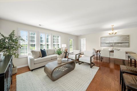 Tiny photo for 621 Pleasant Drive, Shorewood, IL 60404 (MLS # 12497842)