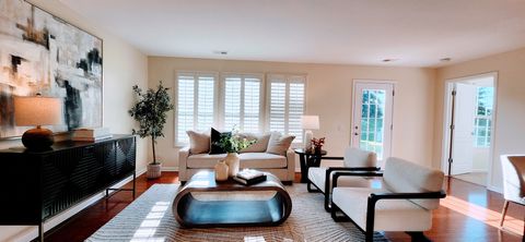 Tiny photo for 621 Pleasant Drive, Shorewood, IL 60404 (MLS # 12497842)