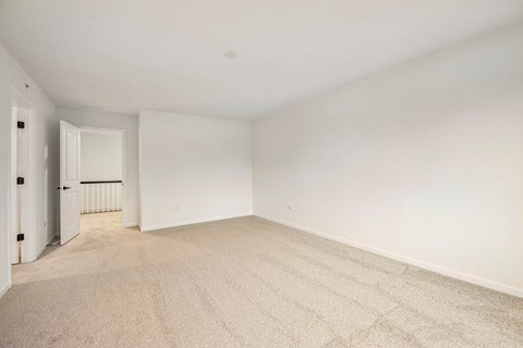 Tiny photo for 303 Avondale Lane, Lincolnshire, IL 60069 (MLS # 12697112)