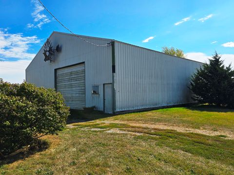 Tiny photo for 7691 N 3000 Road, Chatsworth, IL 60921 (MLS # 12493890)