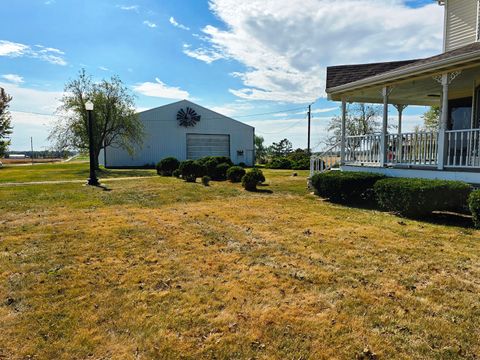 Tiny photo for 7691 N 3000 Road, Chatsworth, IL 60921 (MLS # 12493890)
