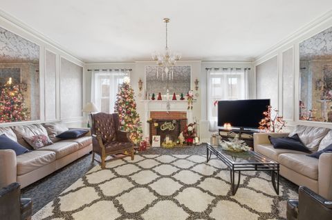 Tiny photo for 9332 Landings Lane #404, Des Plaines, IL 60016 (MLS # 12589840)